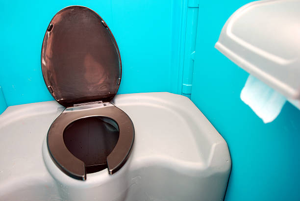 Best Porta potty delivery and setup  in Lemmon, SD